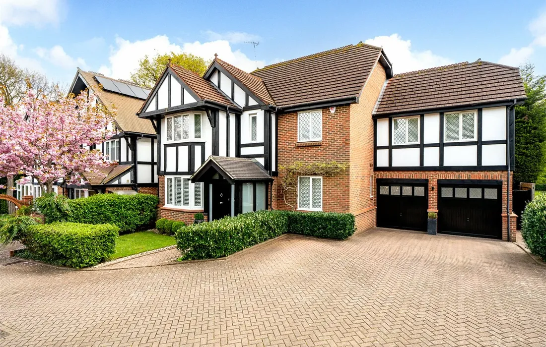 5 bedroom house for sale