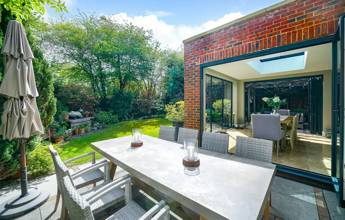 5 bedroom house for sale