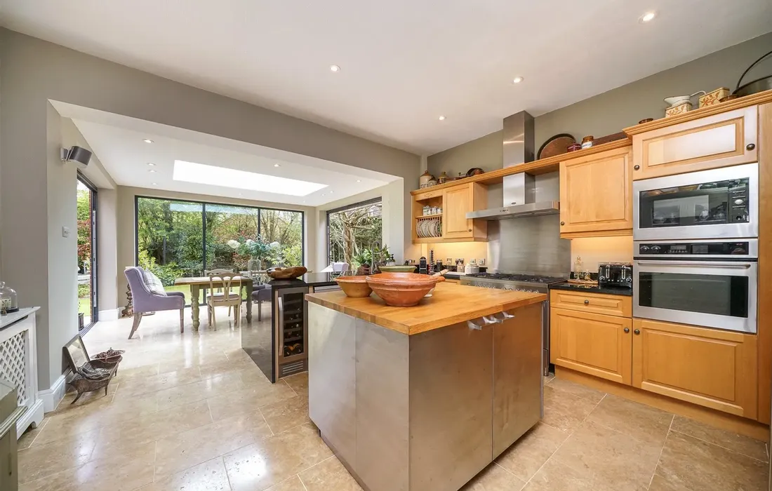 5 bedroom house for sale