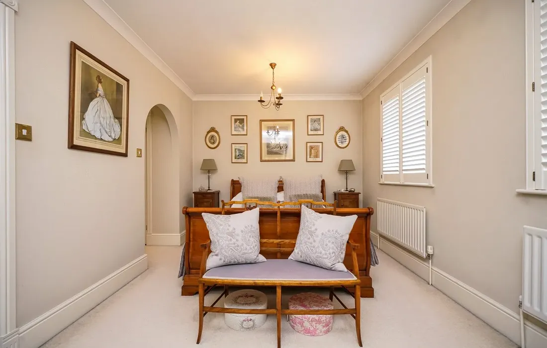 5 bedroom house for sale