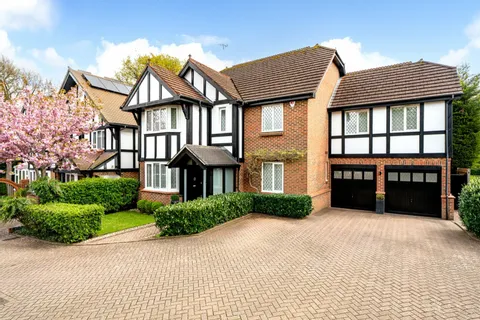 5 bedroom house for sale