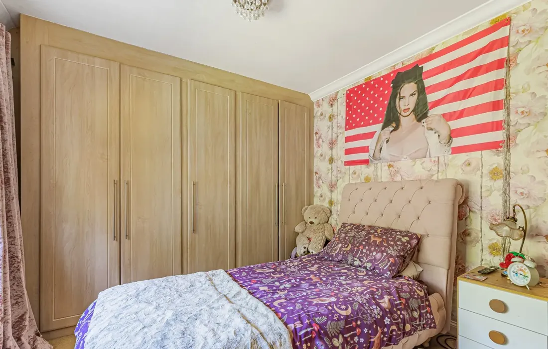 5 bedroom house to rent