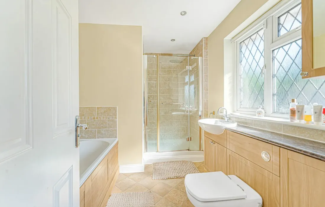 5 bedroom house to rent