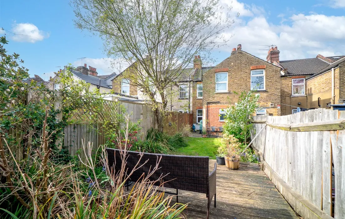 2 bedroom house for sale