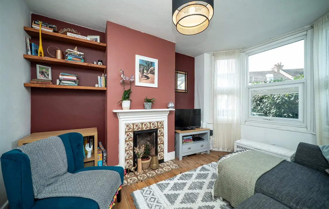 2 bedroom house for sale