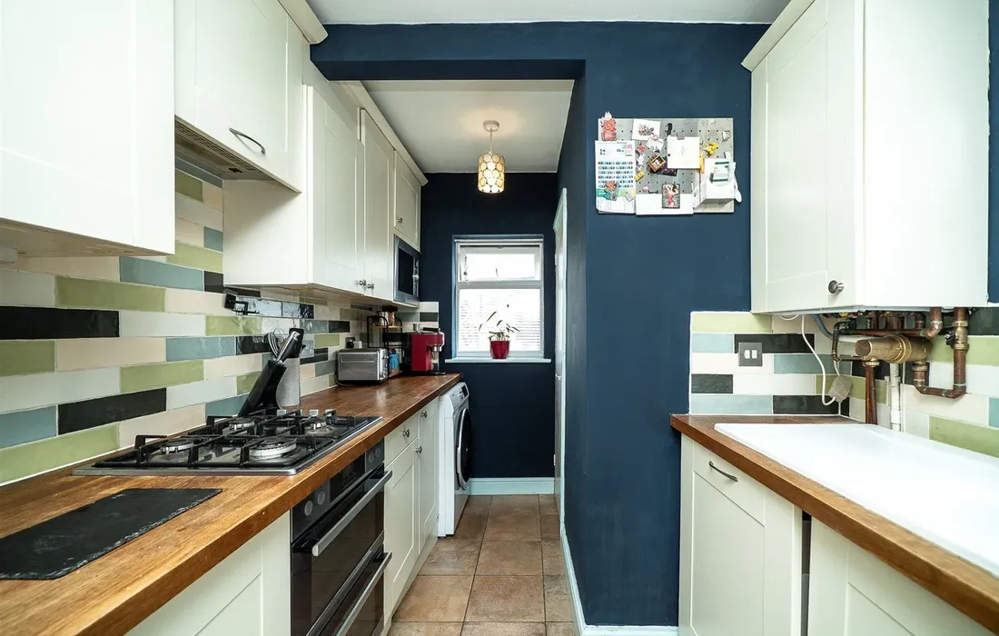 2 bedroom house for sale