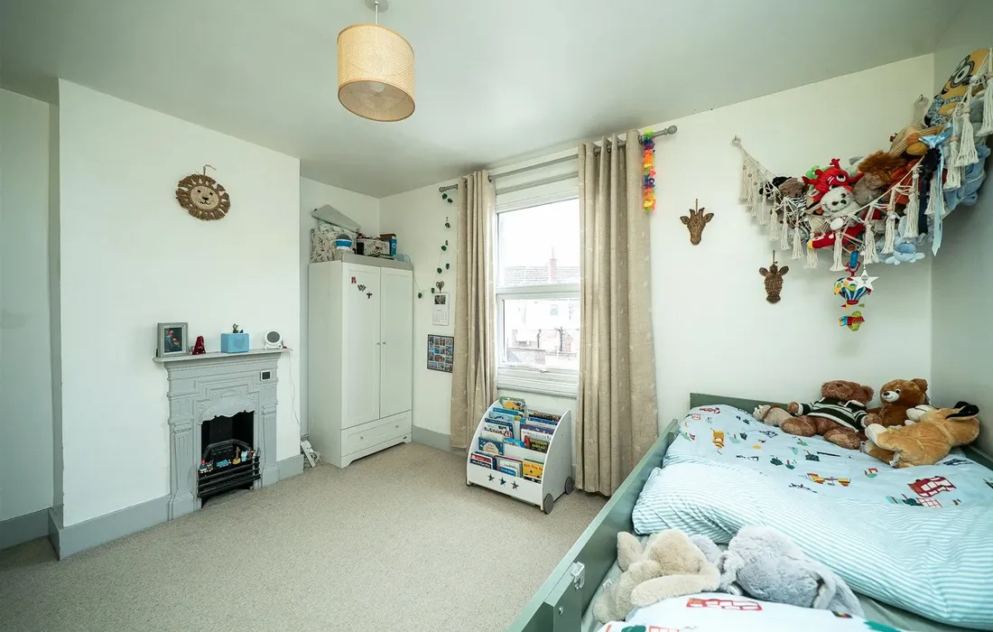 2 bedroom house for sale