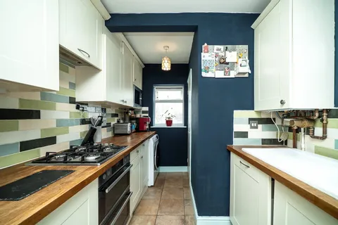 2 bedroom house for sale