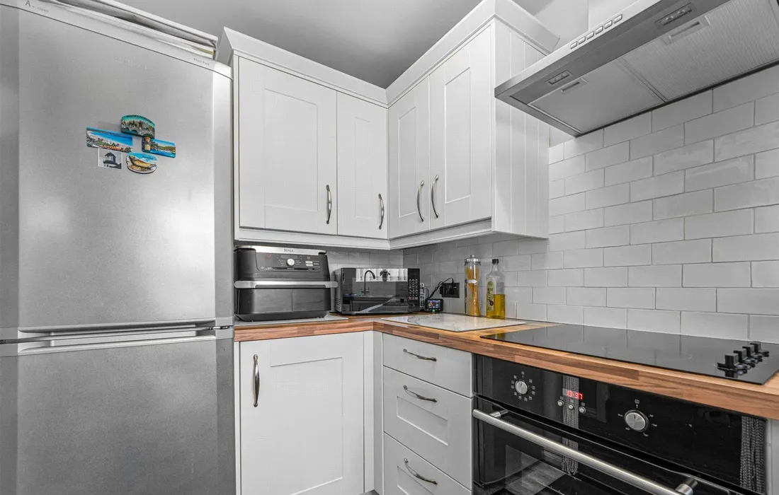 2 bedroom house for sale