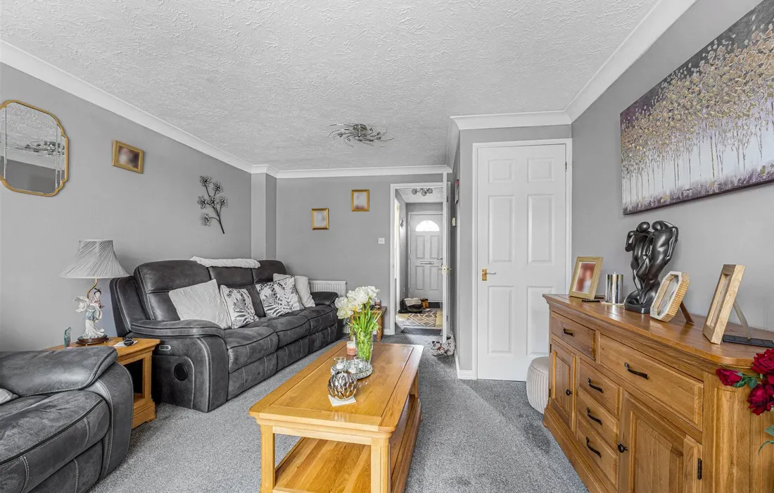 2 bedroom house for sale