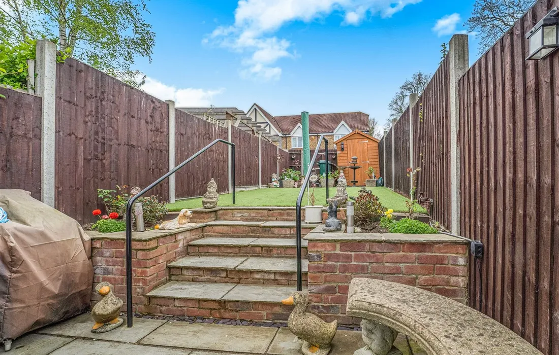 2 bedroom house for sale