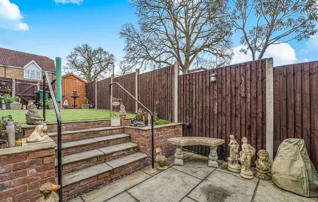 2 bedroom house for sale