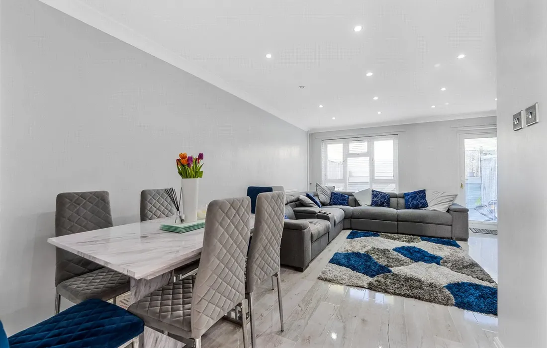 5 bedroom house for sale