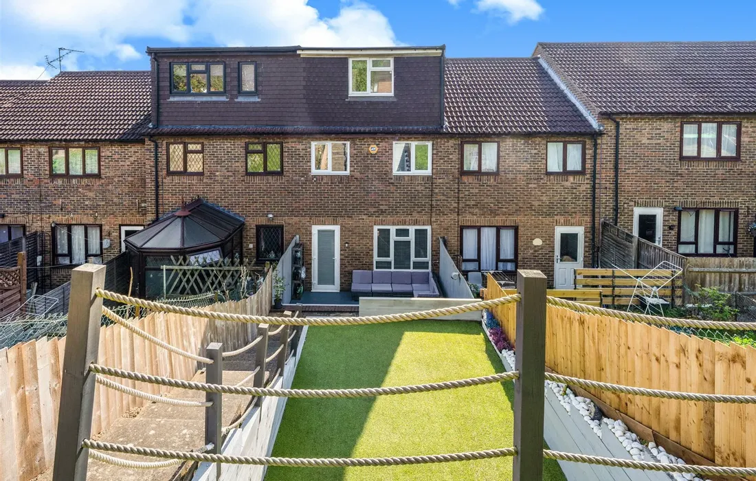 5 bedroom house for sale