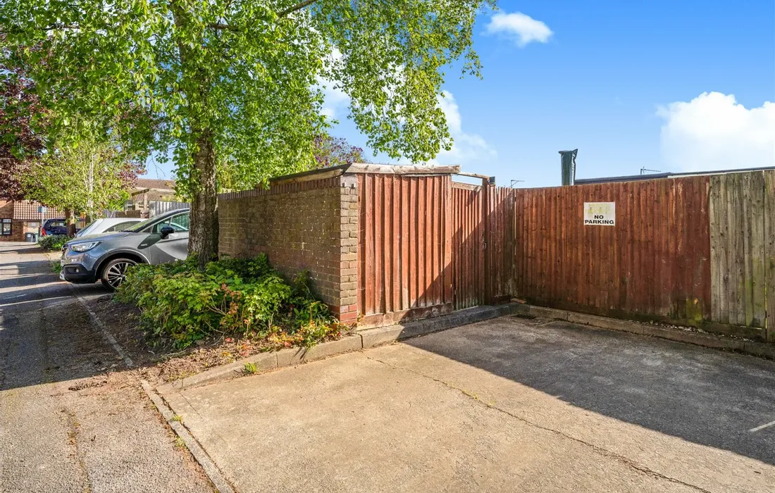 5 bedroom house for sale