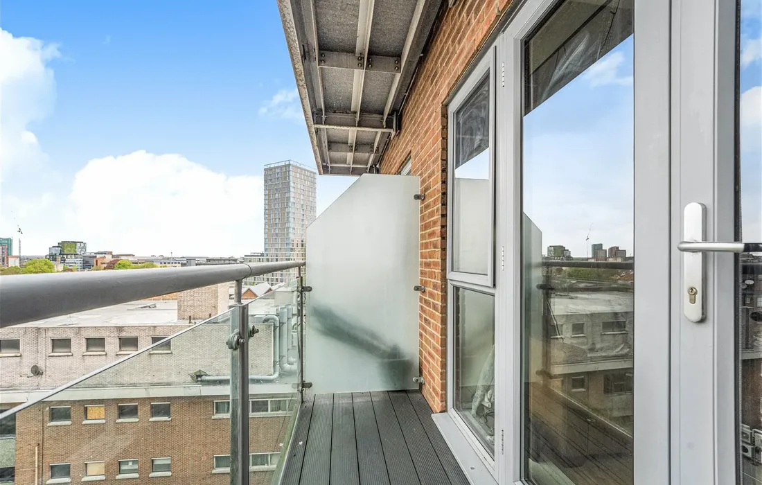 1 bedroom apartment for sale