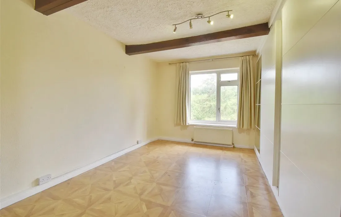 4 bedroom maisonette to rent