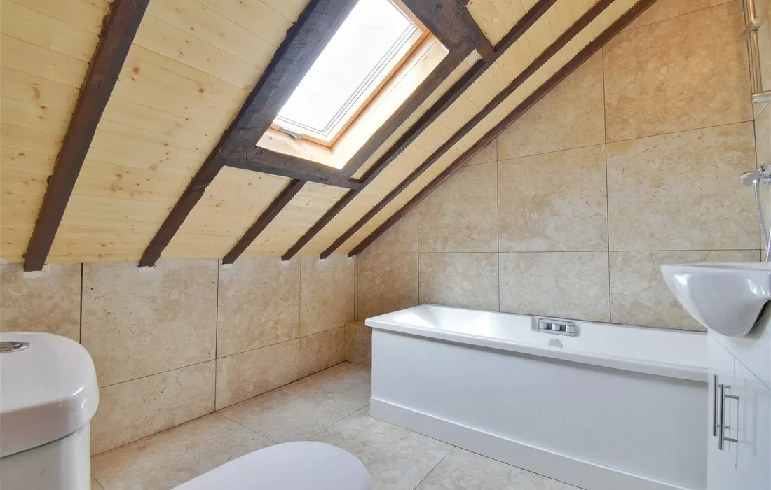 4 bedroom maisonette to rent