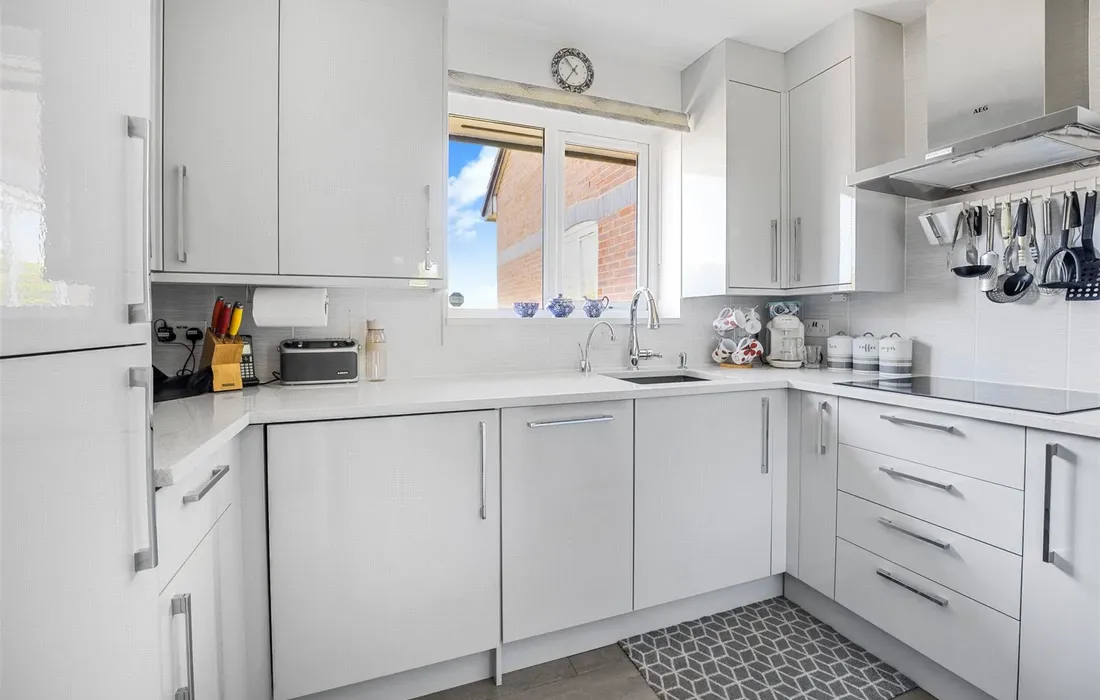 2 bedroom apartment for sale