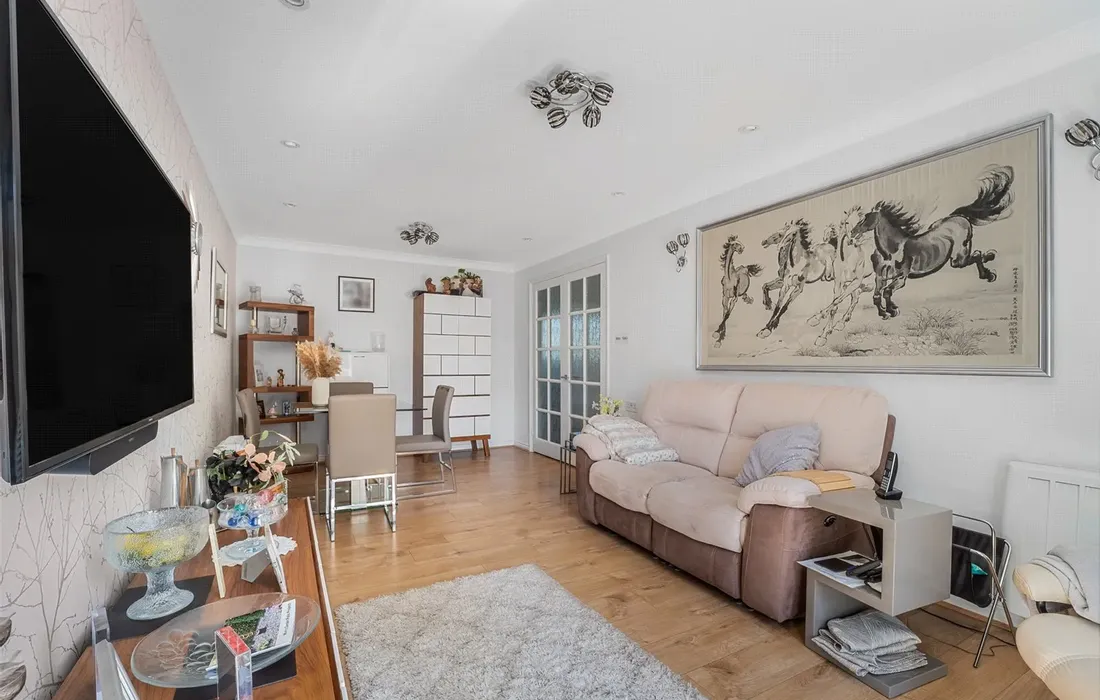 2 bedroom apartment for sale