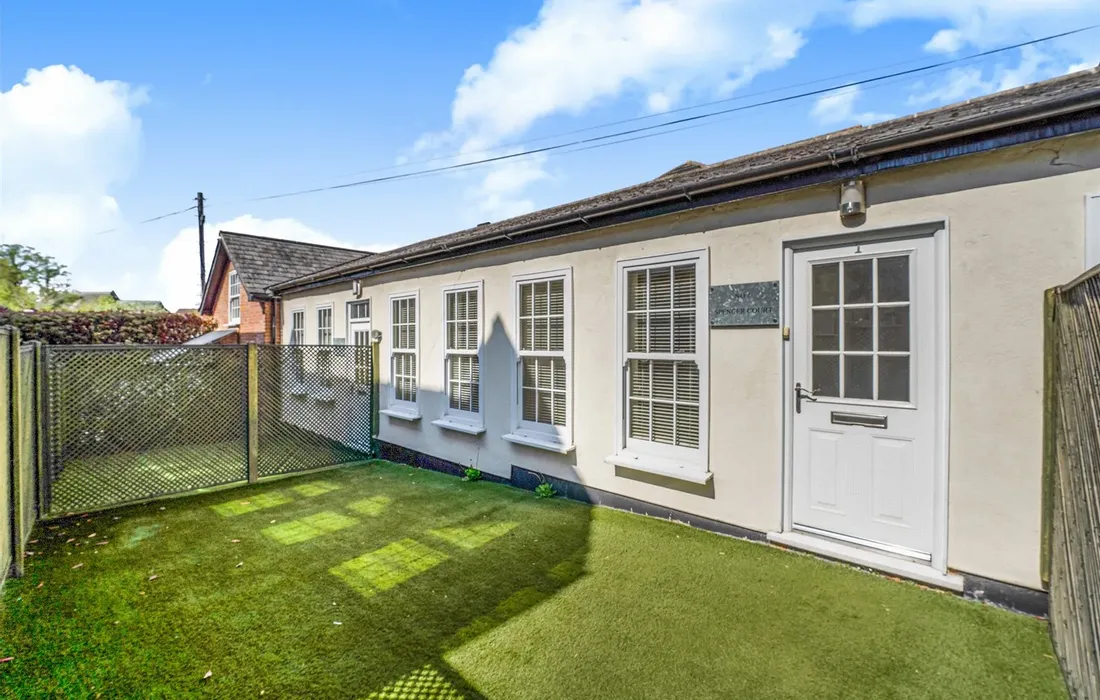 3 bedroom bungalow for sale