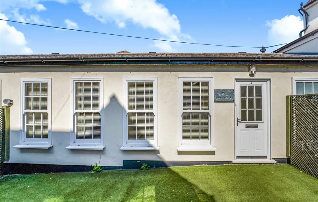 3 bedroom bungalow for sale