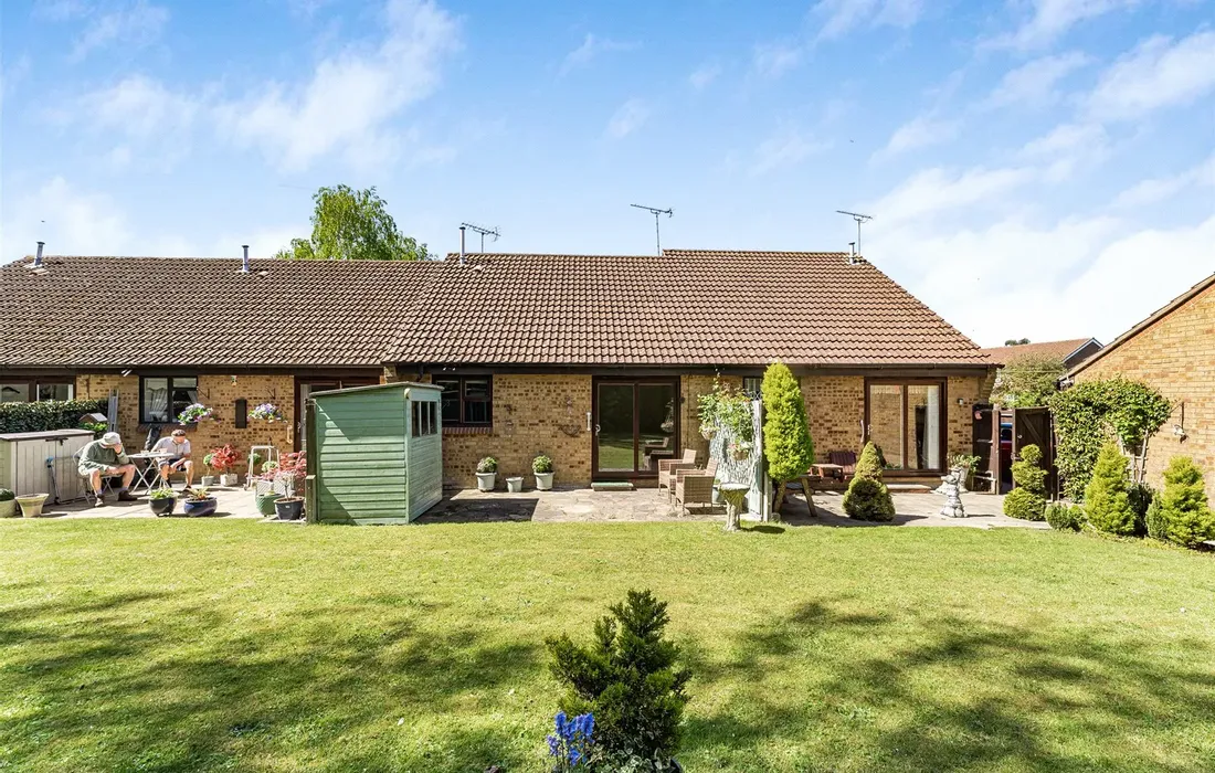 2 bedroom bungalow for sale