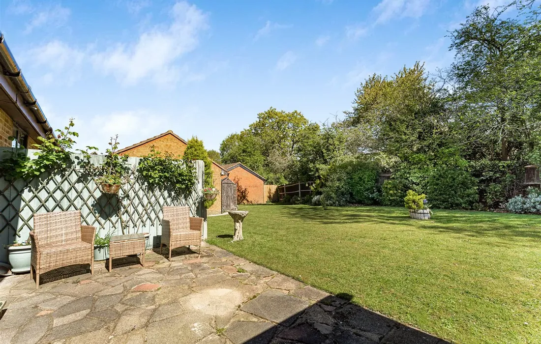 2 bedroom bungalow for sale