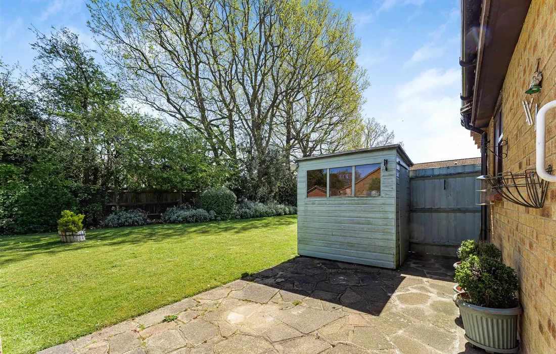 2 bedroom bungalow for sale