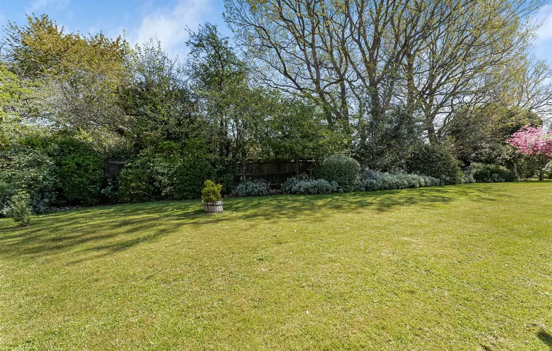 2 bedroom bungalow for sale