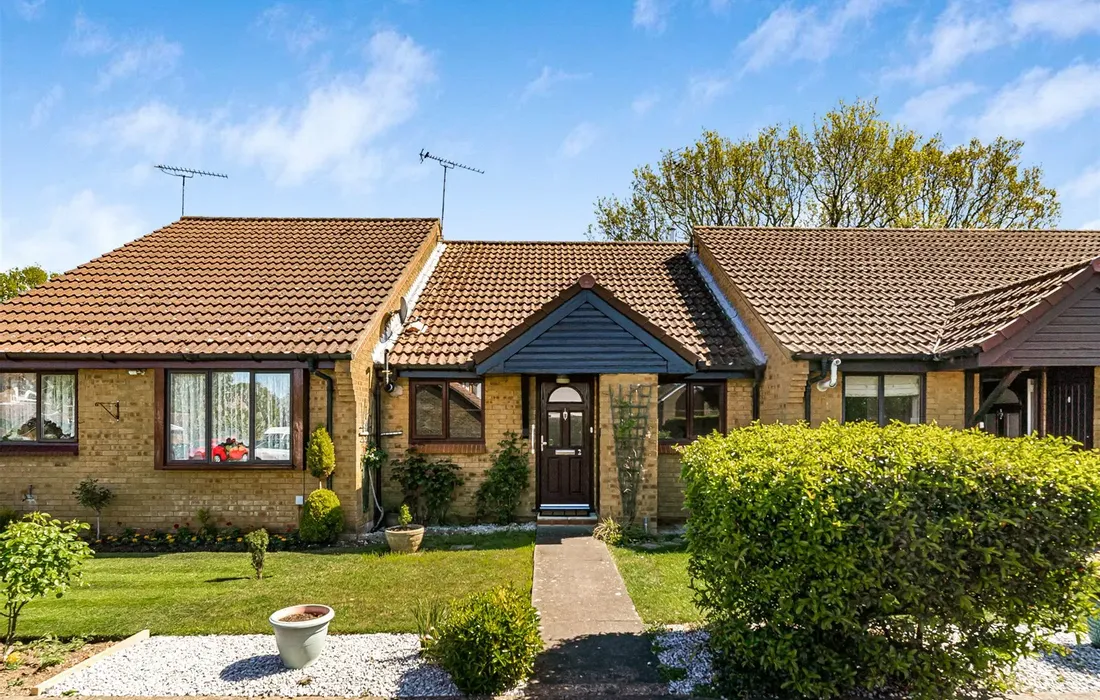 2 bedroom bungalow for sale