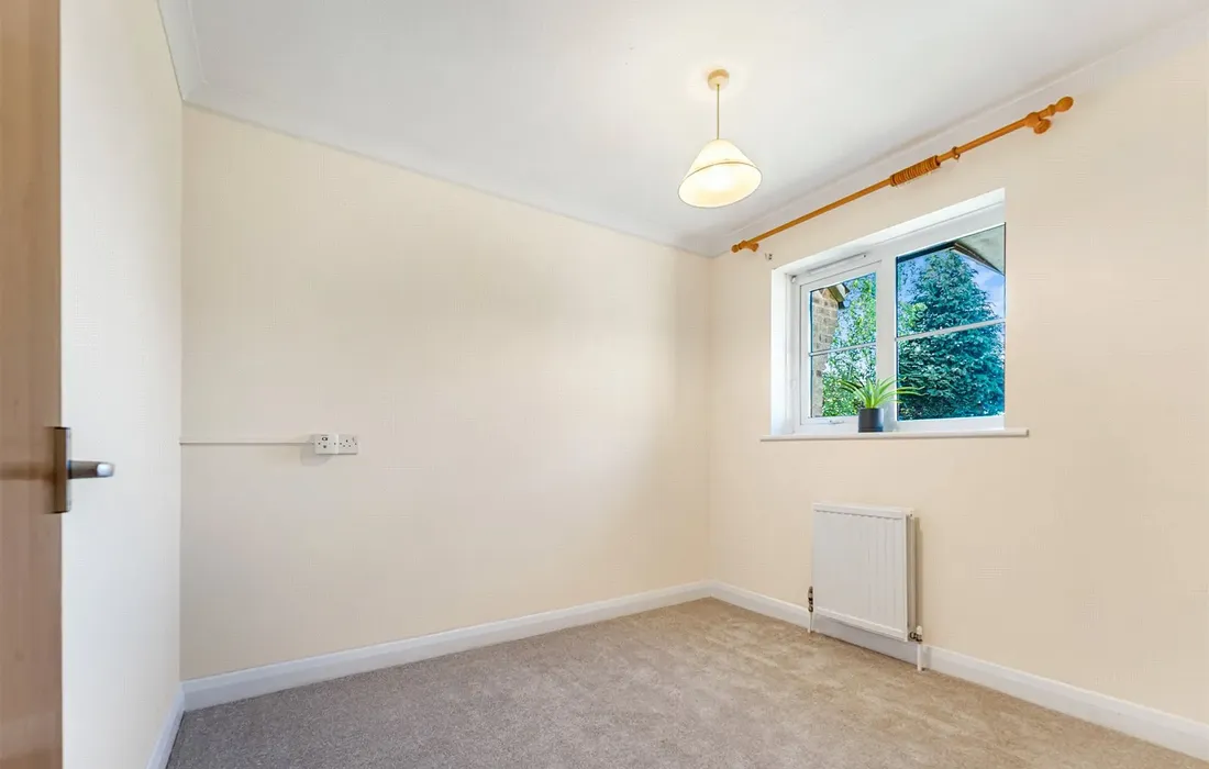 2 bedroom bungalow for sale