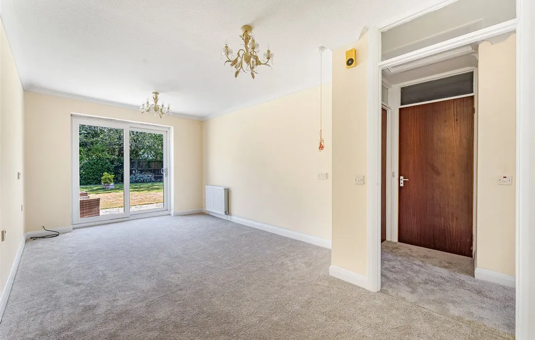 2 bedroom bungalow for sale