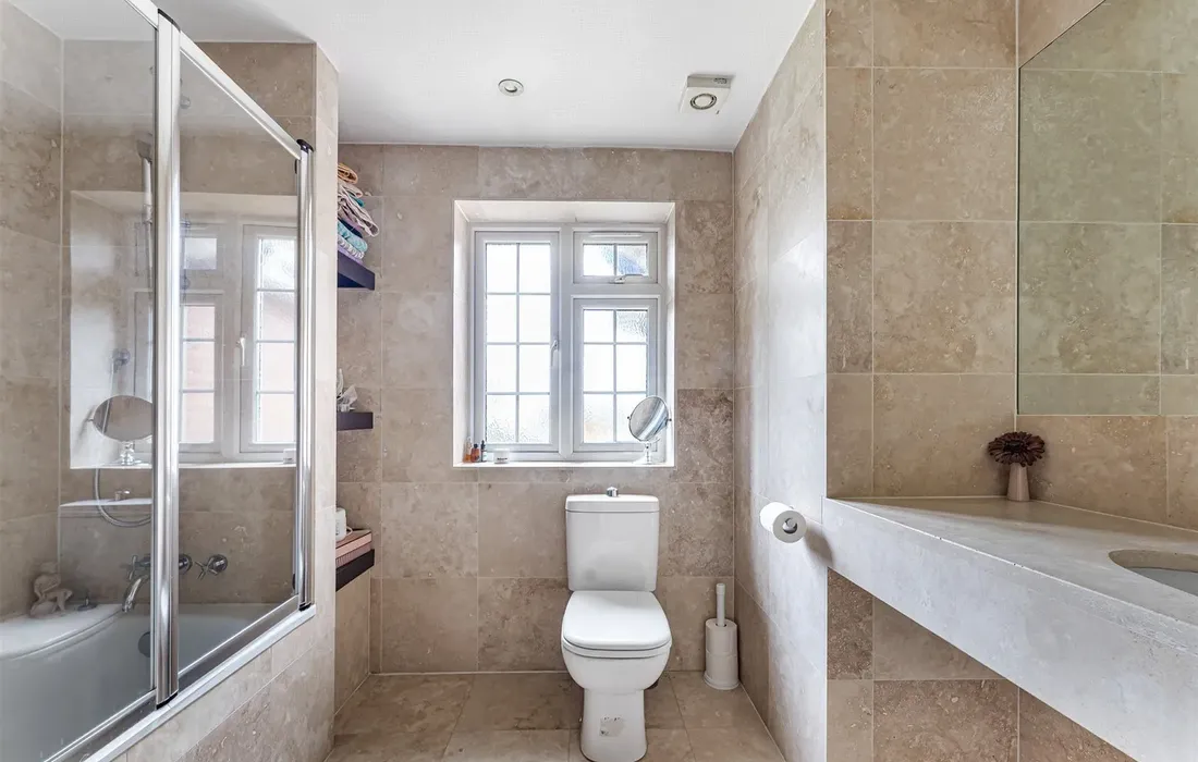 5 bedroom house for sale