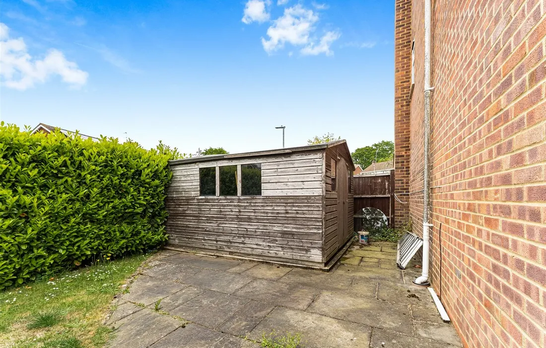 5 bedroom house for sale