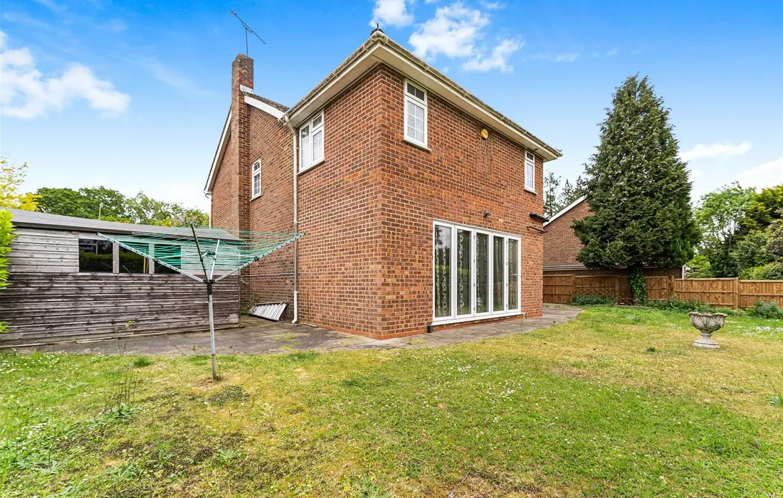 5 bedroom house for sale
