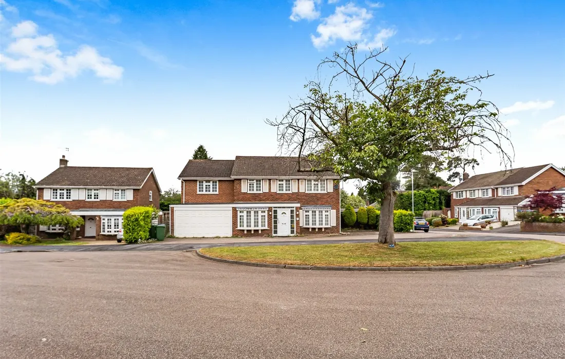 5 bedroom house for sale