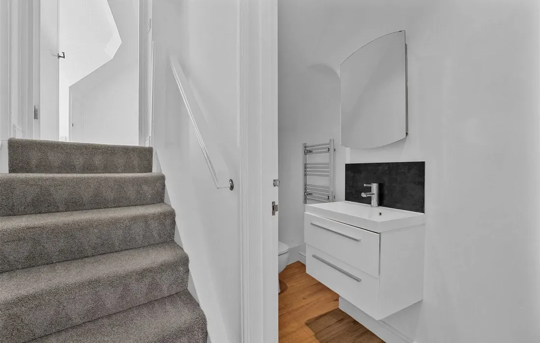 2 bedroom house for sale