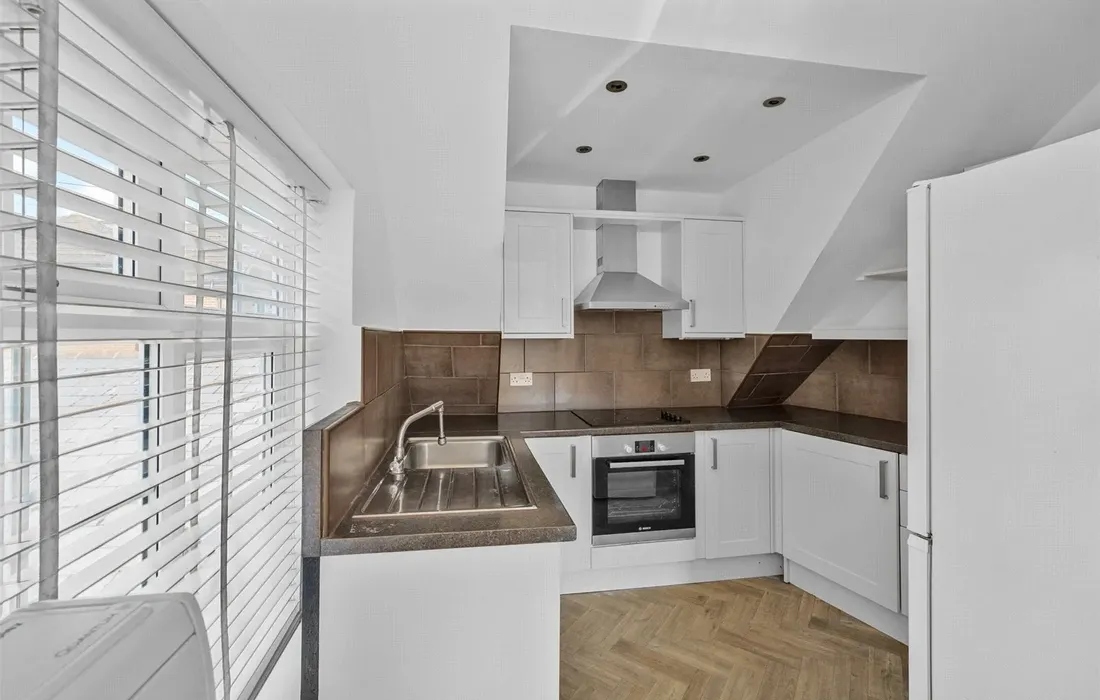 2 bedroom house for sale