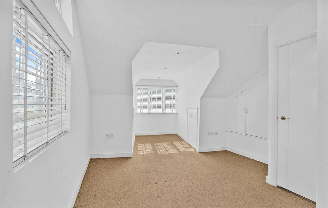 2 bedroom house for sale