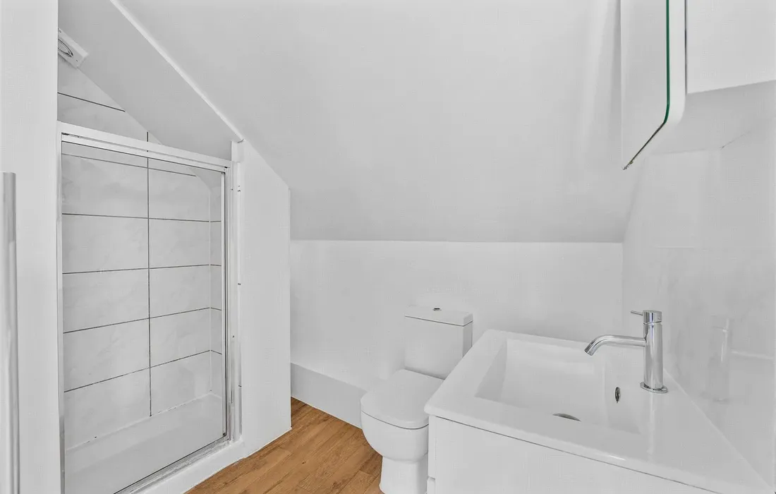 2 bedroom house for sale