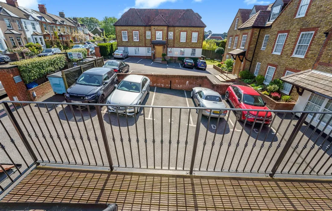 2 bedroom house for sale