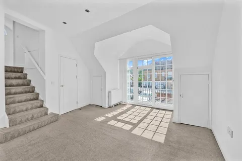 2 bedroom house for sale