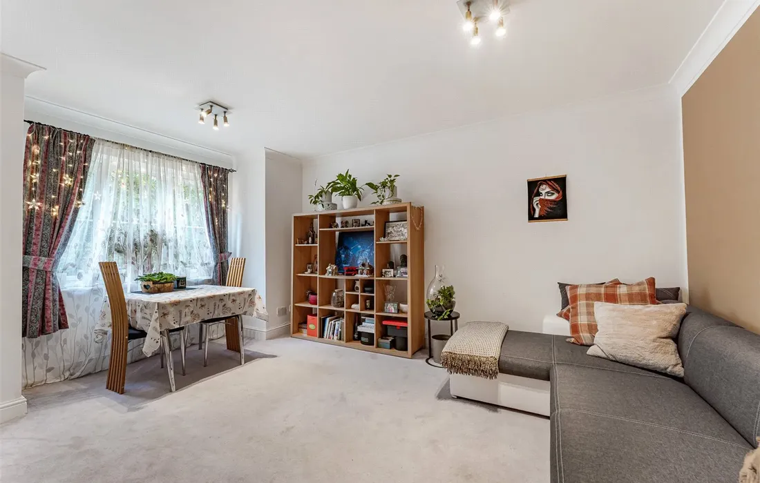 1 bedroom apartment for sale
