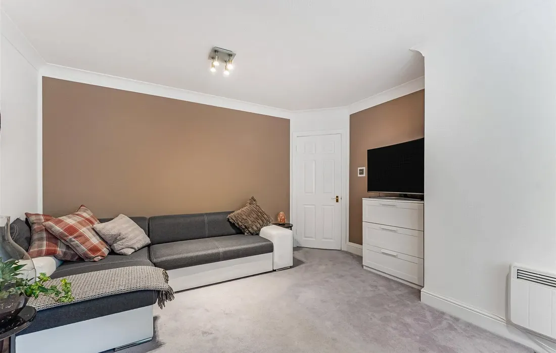 1 bedroom apartment for sale
