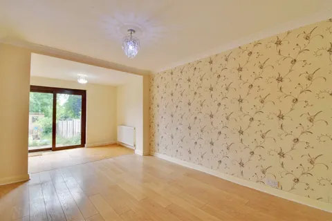 4 bedroom house to rent