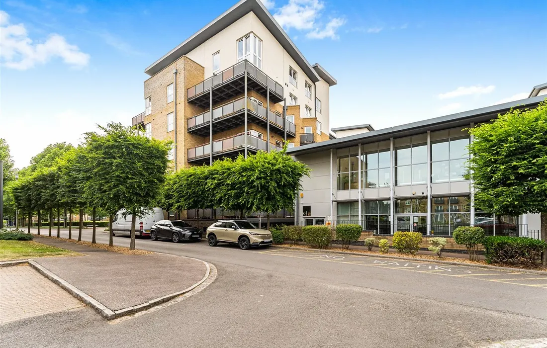 2 bedroom apartment for sale