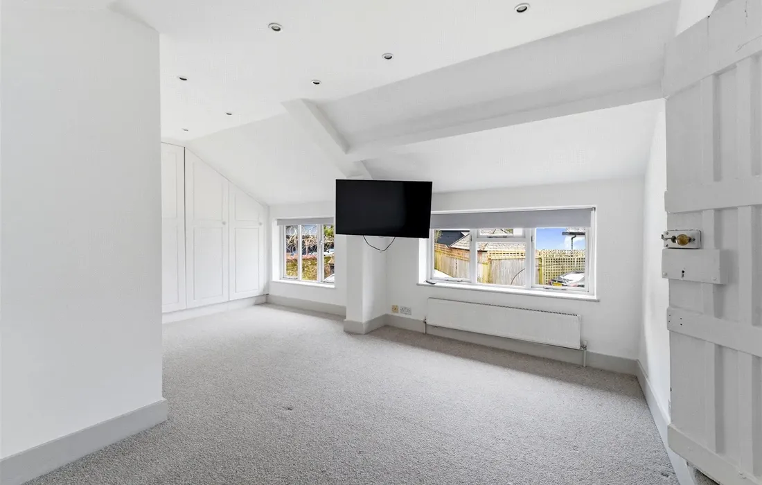 5 bedroom house to rent