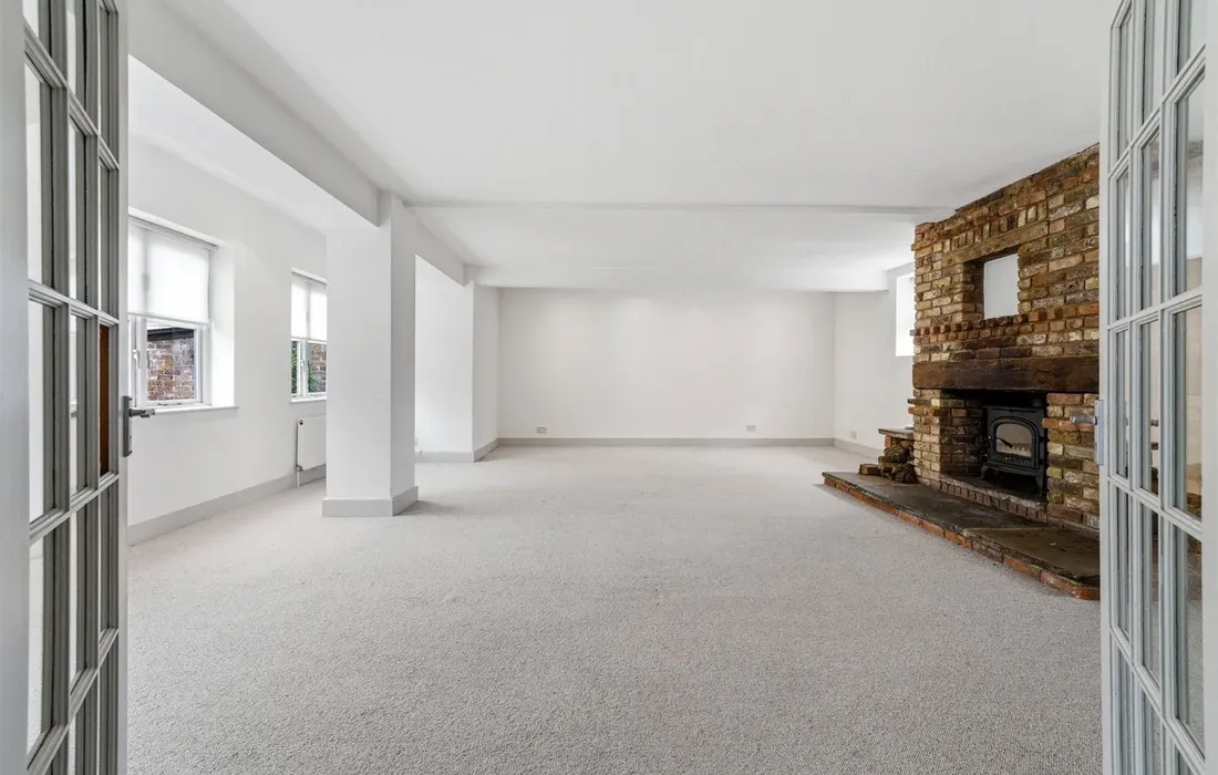5 bedroom house to rent