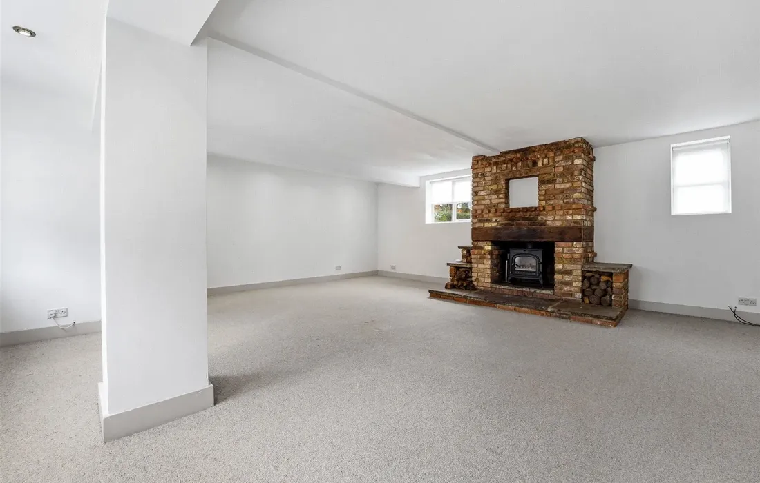 5 bedroom house to rent